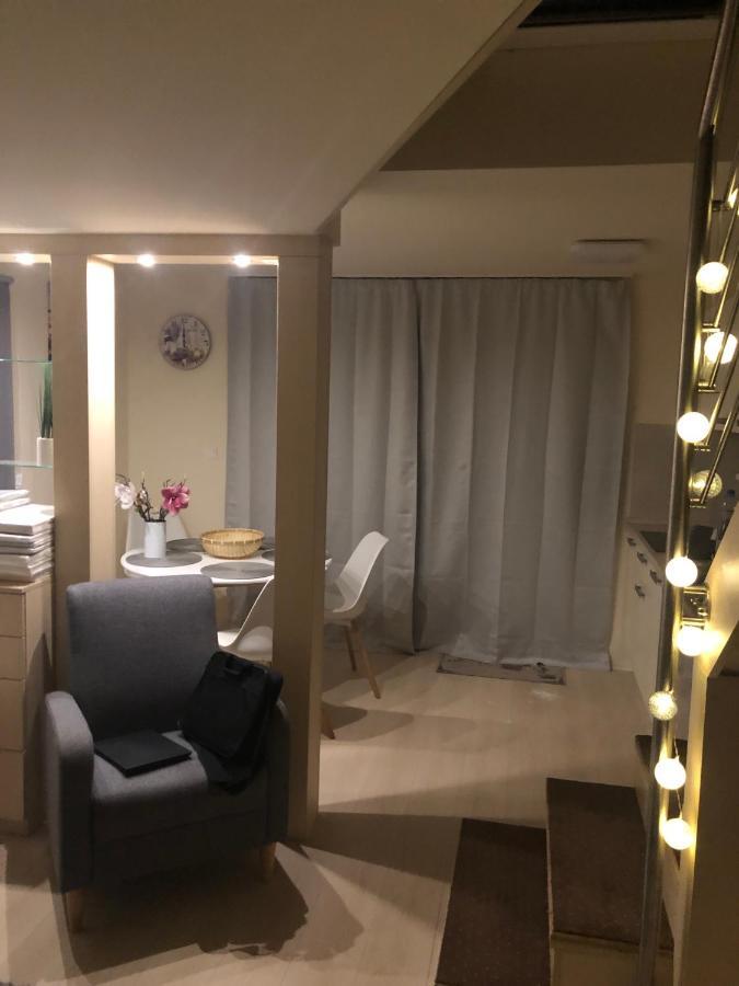 Beachfront Studio Apartman Aparthotel Balatonfůzfő Bagian luar foto